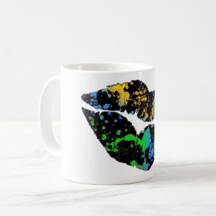 Taza de café de neón de los labios de la pintura