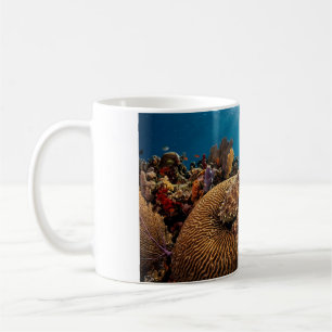 Taza de café de pulpo camuflado y coral