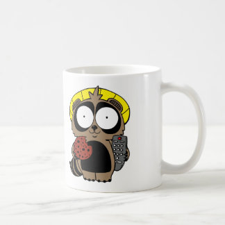 Taza de café de Tanuki del pollo frito y del sushi