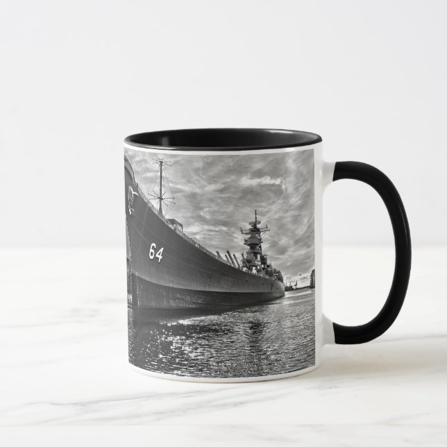 Taza de café de USS Wisconsin (Derecha)