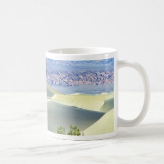Taza De Café Death Valley abandona las dunas de arena