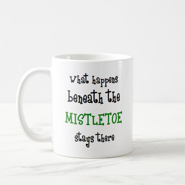 Taza De Café debajo del mistletoe (Izquierda)