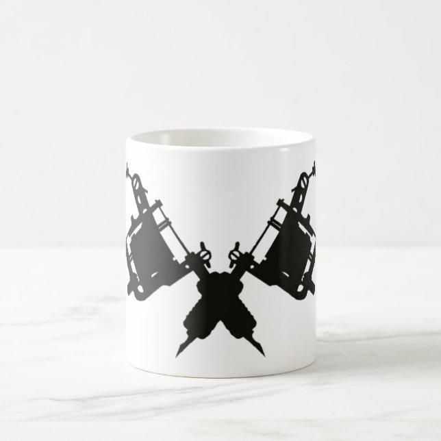 Taza de café del arma del tatuaje (Centro)