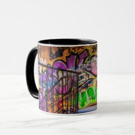 Taza de café del arte de la calle de la pintada de