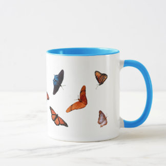 taza de café del campanero de la mariposa