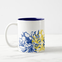 Taza de café del cirio de floración de noche