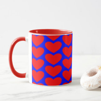 Taza de café del corazón rojo