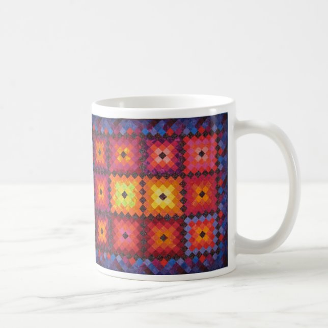 Taza de café del diseño que acolcha (Derecha)