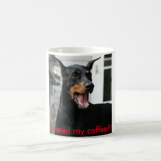 Taza de café del Doberman