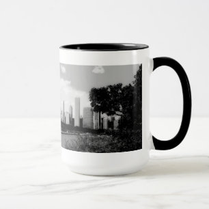 Taza de café del horizonte de Posterized Chicago