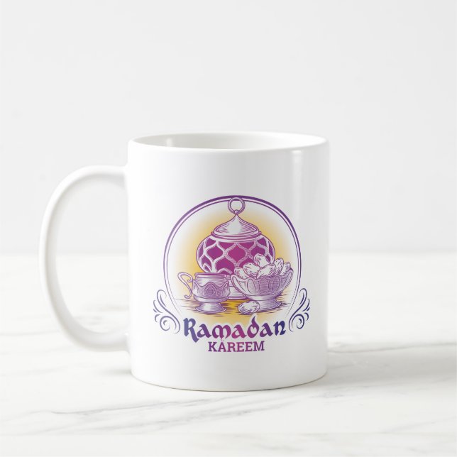 Taza de café del ilustracion del Ramadán Kareem (Izquierda)