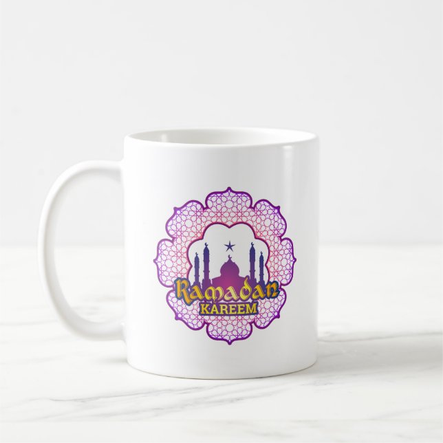 Taza de café del ilustracion del Ramadán Kareem (Izquierda)