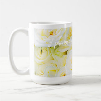 Taza de café del jardín de rosas