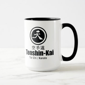 Taza de café del logotipo del karate de