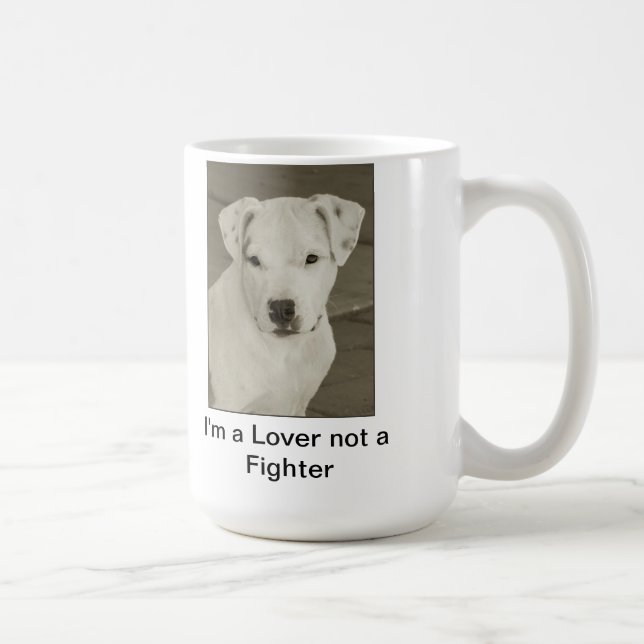 Taza de café del pitbull "soy un amante no un (Derecha)