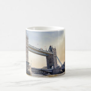 taza de café del puente de la Torre