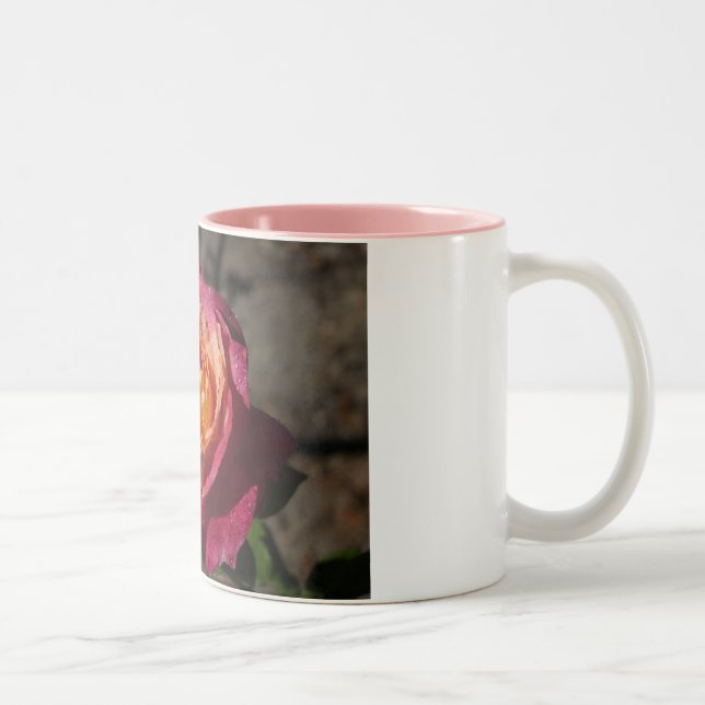Taza de café del rosa púrpura y amarillo (Derecha)
