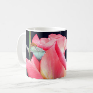 Taza De Café Delantero de flores de Rosebud personalizado