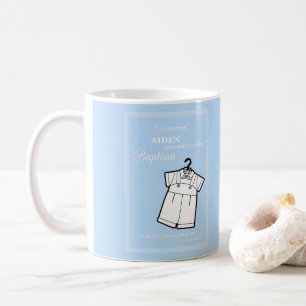 Taza De Café Demanda de bautismo de nietos sobre azul bebé pers