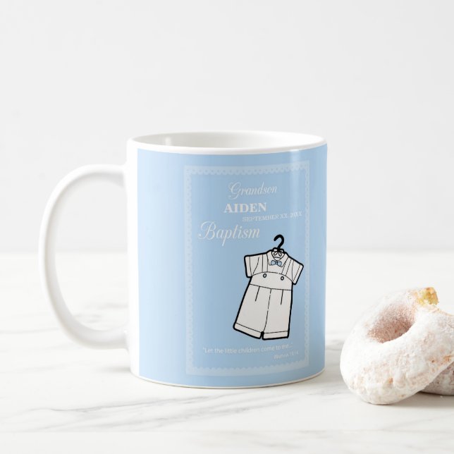 Taza De Café Demanda de bautismo de nietos sobre azul bebé pers (Con donut)