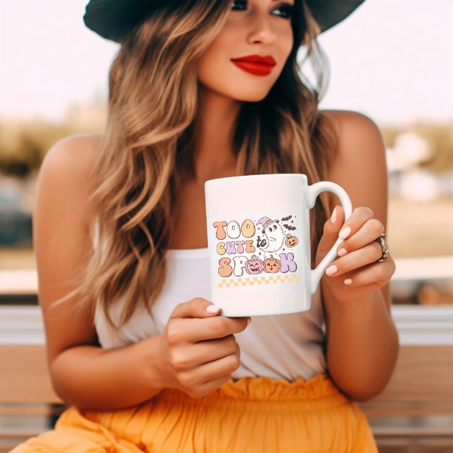 Taza De Café Demasiado lindo para hablar retro groovy Halloween (Subido por el creador)