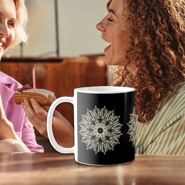 Taza De Café dentelle géométrique blanc cassé (Subido por el creador)