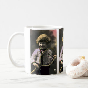 Taza De Café Deportes de tenis vintage, niña feliz con raqueta