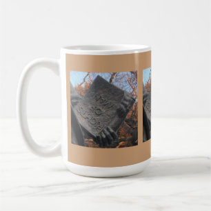 Taza De Café Derechos De Mug Del Hombre Mantenidos Por La Estat