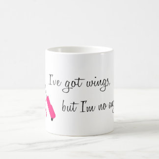 Taza de café descarada del asistente de vuelo