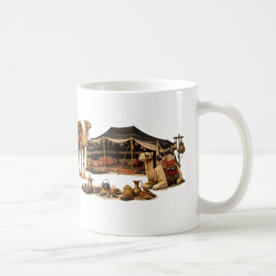 Taza De Café Desierto Arábigo, tienda beduina, acampada en el d