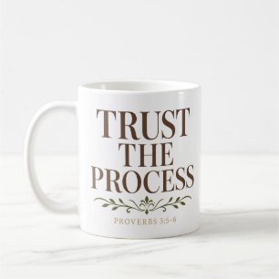 Taza De Café Devocional Diario de Fe Confía en el Proceso