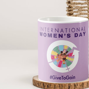 Taza De Café Día Internacional de la Mujer 2026 Dar para Ganar