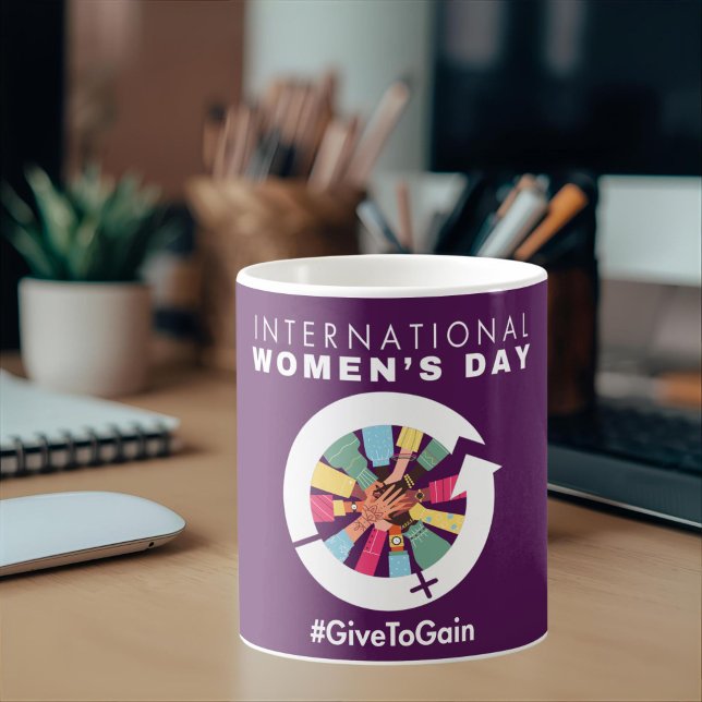 Taza De Café Día Internacional de la Mujer 2026 Dar para Ganar (Subido por el creador)