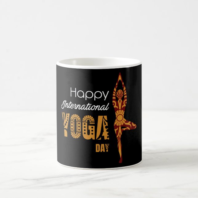 Taza De Café Día Internacional del Yoga (Centro)