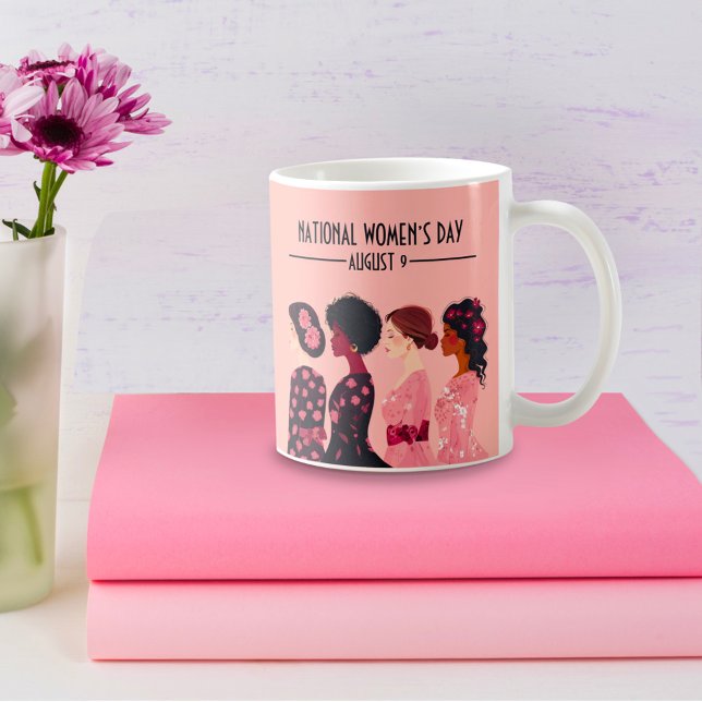 Taza De Café Día Mundial de la Mujer: Floral rosa (Subido por el creador)