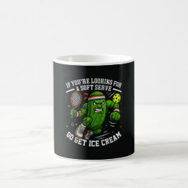 Taza De Café Dibujo Divertido de Pepino Jugando Pickleball
