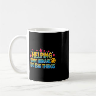 Taza De Café Dicho divertido ayudando a humanos diminutos gran