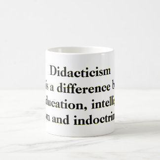 Taza De Café Didactismo ahí hay una diferencia entre lo real