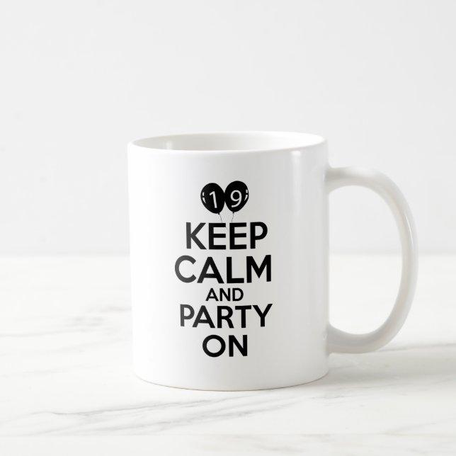 Taza De Café diecinueveavo diseños del cumpleaños del año (Derecha)