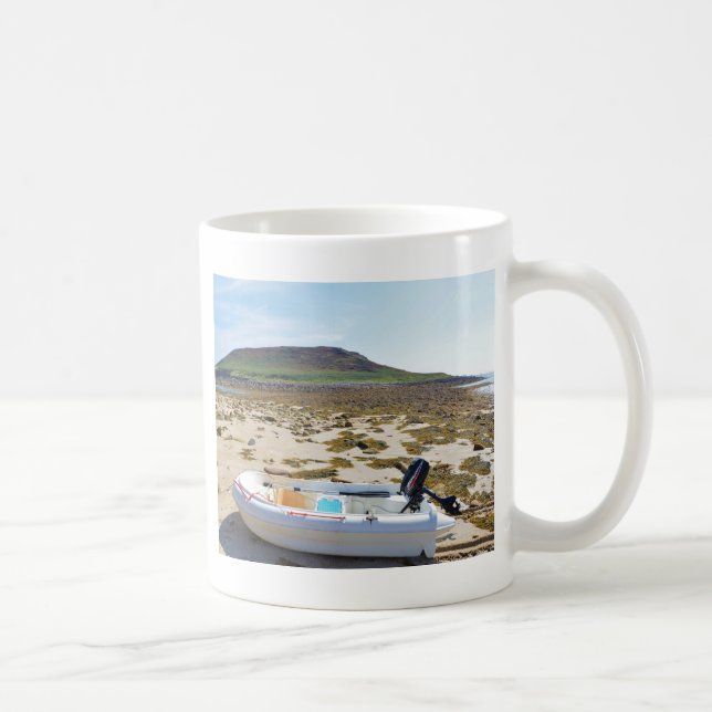 Taza De Café Dinghy en la playa (Derecha)