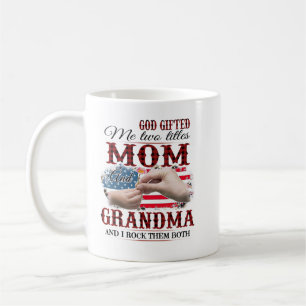Taza De Café Dios me regaló dos títulos mamá y Shirt