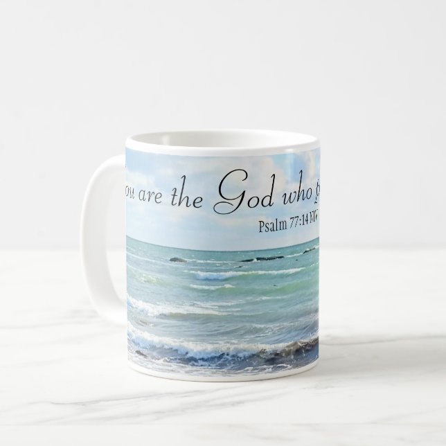 Taza De Café Dios que lleva a cabo milagros Verso de la Biblia  (Anverso izquierdo)