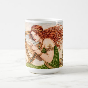 Taza De Café Diosa irlandesa tocando el arpa – Arte Nouveau cel