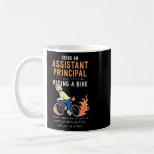 Taza De Café Directora Auxiliar Como Ciclista En Bicicleta
