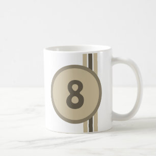Taza De Café Diseño 8 en beige sobre arena con rayas