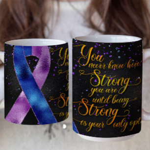 Taza De Café Diseño de la cinta azul morada de sensibilización