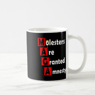 Taza De Café Diseño de protesta anti-Trump sarcástico