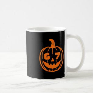 Taza De Café Disfraz de Halloween seis siete para maestros estu