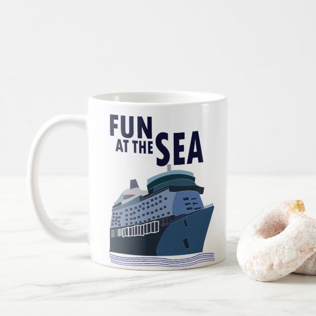 Taza De Café Diversión En El Crucero Por El Mar (Con donut)