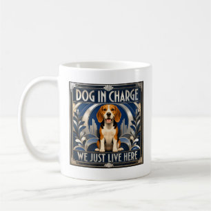 Taza de café divertida con perro Beagle que dirige